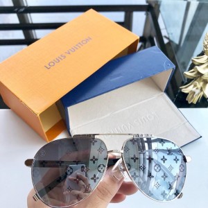 Louis Vuitton Men's Sunglasses ASS650201