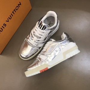 Louis Vuitton High Quality Sneakers Silver and white soles MS021115