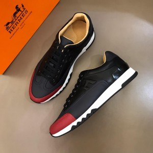 Hermes Perfect Quality Sneakers Black and Two-tone sole with Navy blue tongue MS02734