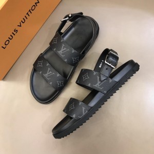 Louis Vuitton Black Sandal With black canva MS02810