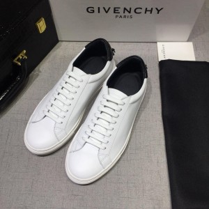 Givenchy Fashion Sneakers White and white rubber sole with black heel MS07455