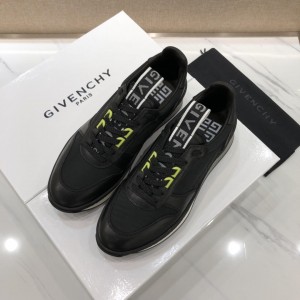 Givenchy Fashion Sneakers Black and black shiny leather with black heel MS07462